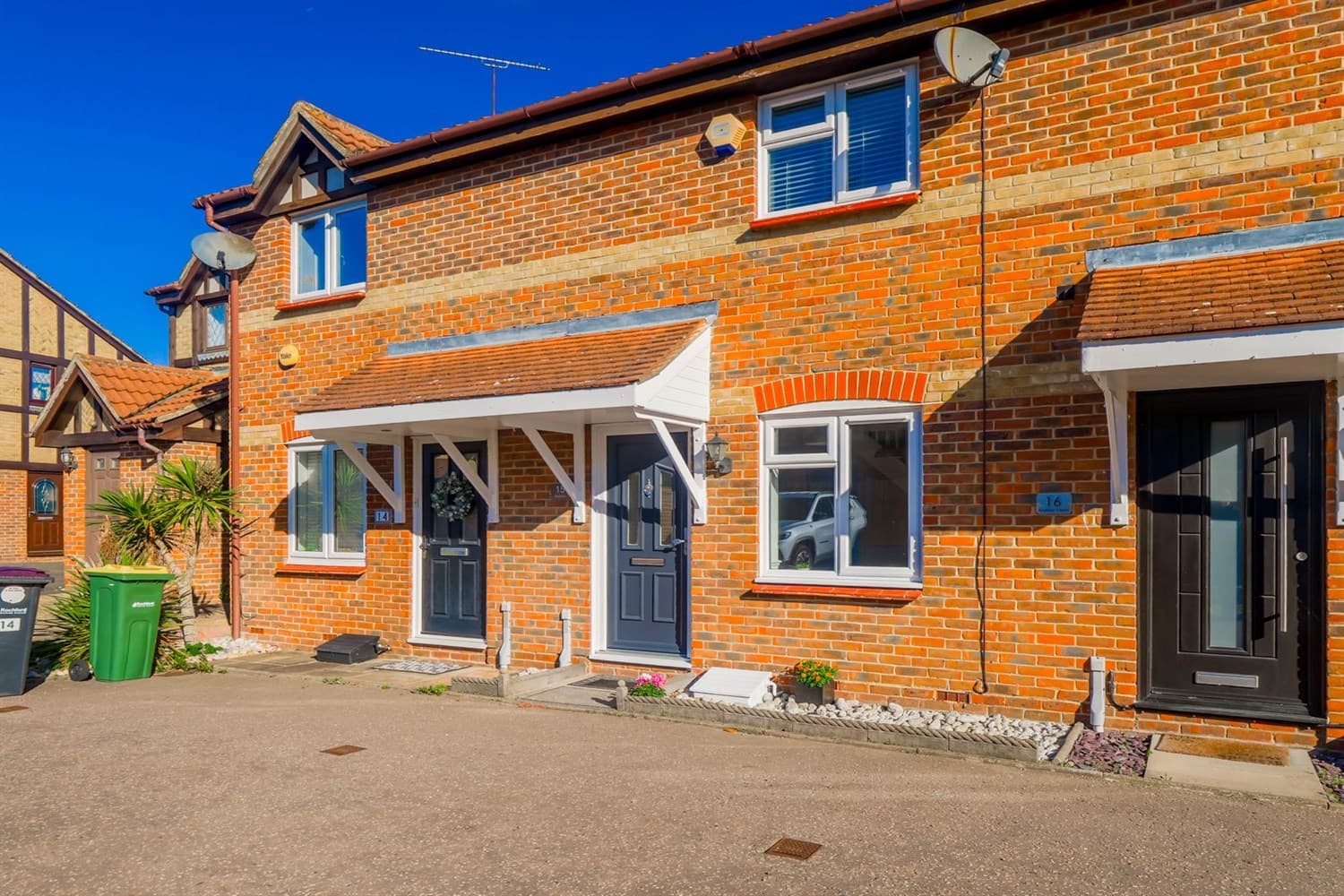Rayleigh, Essex, SS6 9TT
